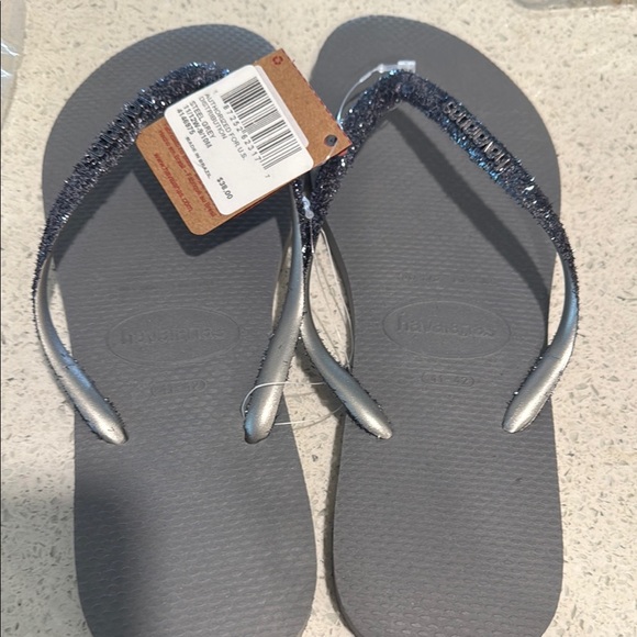 Havaianas Gray Flip Flops with Glitter Straps - Picture 1 of 4